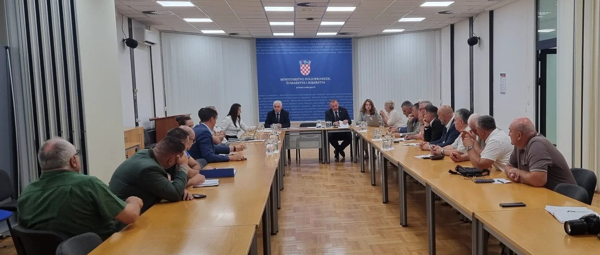 Održan radni sastanak o mjerama sprječavanja afričke svinjske kuge (ASK) u divljih svinja